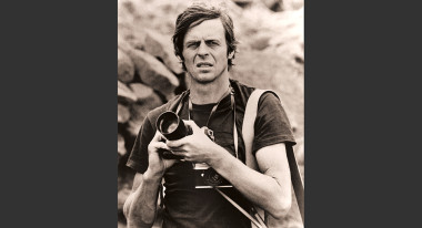 George Plimpton photographing birds in Africa (Photo: Freddy Plimpton/Laemmle Zeller Films)