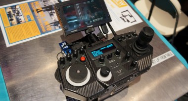 MōVI Controller