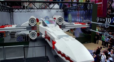 Lego X-Wing unveiling: A LEGO Brickumentary