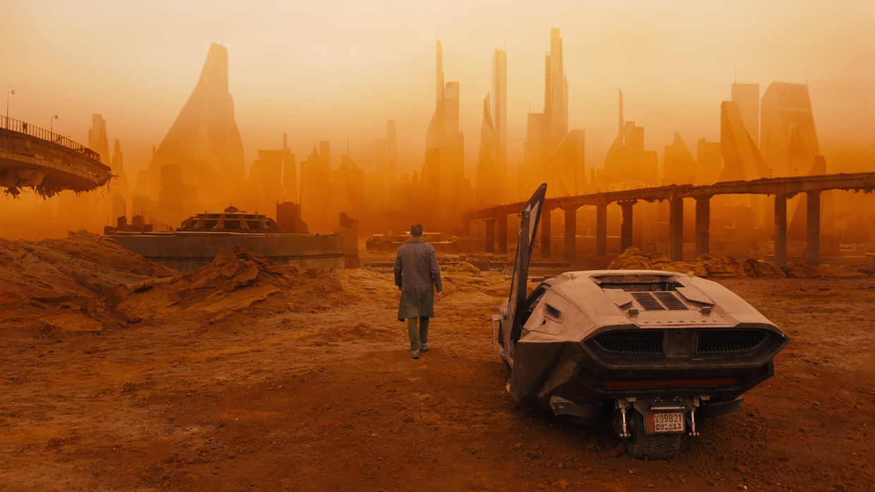 The Color Of The Future Roger Deakins On Blade Runner 2049 Filmmaker Magazine