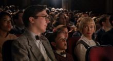 Paul Dano, Mateo Zoryna Francis-Deford and Michelle Williams in The Fabelmans